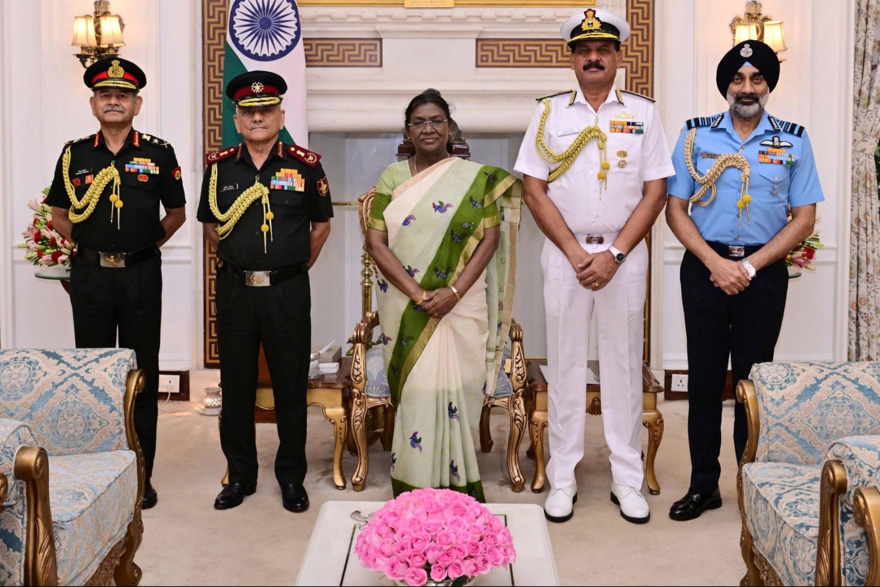 President Droupadi Murmu with Chief of Defence Staff General Anil Chauhan, Chief of the Army Staff General Upendra Dwivedi, Chief of the Air Staff Air Chief Marshal A. P. Singh and Chief of the Naval Staff Admiral Dinesh K. Tripathi at Rashtrapati Bhavan, September 2025